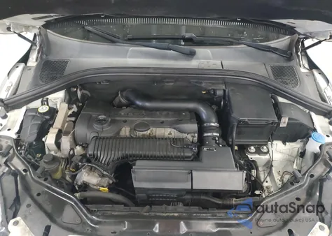 2015 Volvo Xc60 T5 Premier z USA, uszkodzony, nr VIN YV4612RK7F2757088